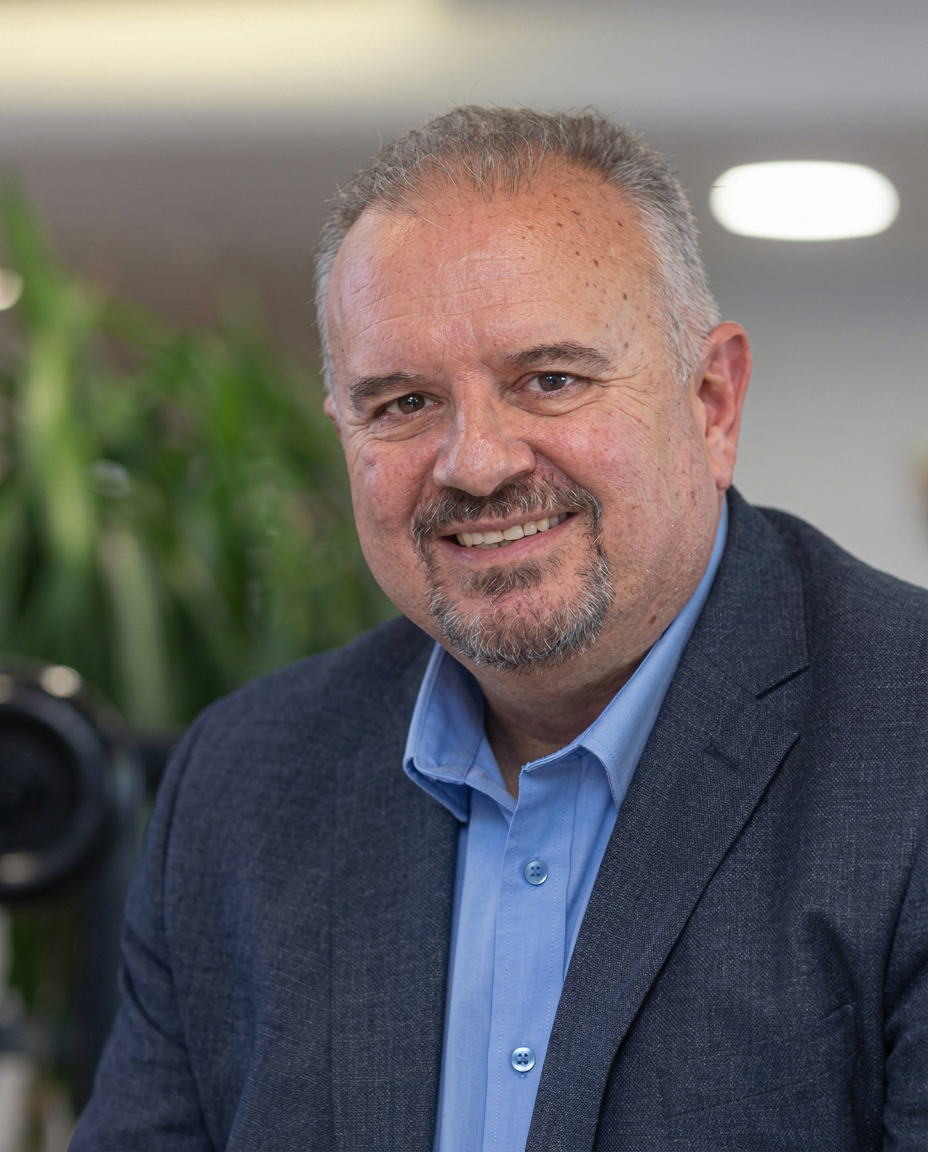 Daniel Dearing - Commercial Advisor
